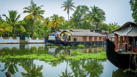 IRCTC Kerala Package: हिरवा निसर्ग, अथांग समुद्र अन् बरंच काही; IRCTC सोबत केरळची ही ट्रिप नक्कीच करा