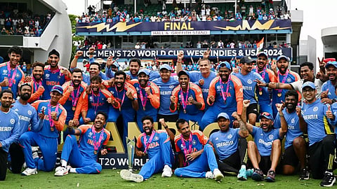 Team India: बार्बाडोसमध्ये अडकलेली टीम इंडिया आज येणार मायदेशी? का अडकले होते खेळाडू?