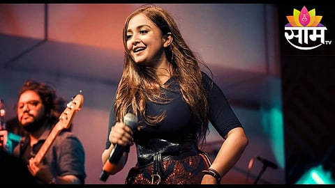 Monali Thakur News : कॉन्सर्टमध्ये मोनाली ठाकूरसोबत चाहत्याचं गैरवर्तन, प्रायव्हेट पार्टकडे इशारा करत केली कमेंट