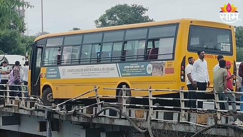 स्कूल बसचा भीषण अपघात