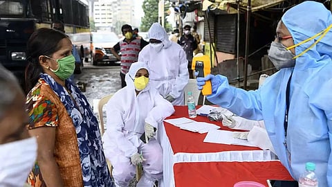 Corona Death: भारतात कोरोनामुळे 11 लाखांहून अधिक लोकांचा मृत्यू; अमेरिकन अभ्यासकांचा दावा केंद्रीय आरोग्य मंत्रालयाने फेटाळला