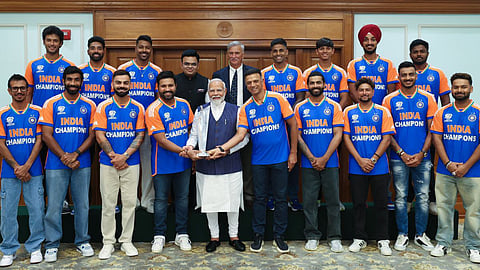 PM Modi Meets Team India: पंतप्रधान नरेंद्र मोदी अन् टीम इंडियातील खेळाडूंमध्ये काय चर्चा झाली? पाहा VIDEO
