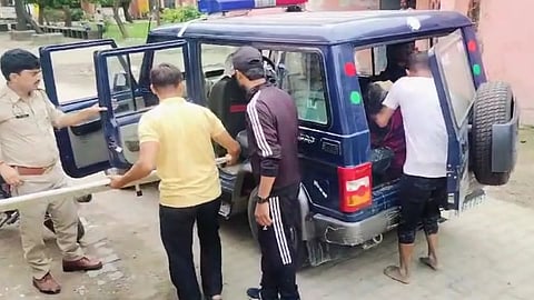 Uttar Pradesh: हाथरसमधील भोले बाबांच्या सत्संग कार्यक्रमात चेंगराचेंगरी; २७ जणांचा मृत्यू, मृतांमध्ये २५ महिलांचा समावेश