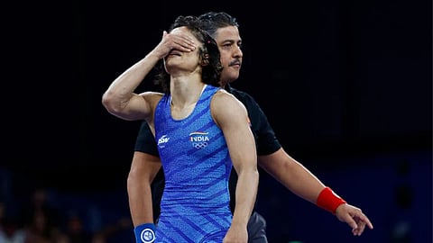Paris Olympics: विनेशचं वजन वाढलं की वाढवलं? विनेशसोबत कुणी केला वजनाचा 'खेळ'?