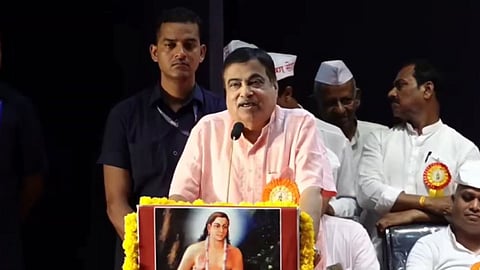 युट्यूबवर केंद्रीय मंत्र्यांची धूम! एका गाण्यातून कमावले हजारो रुपये, नितीन गडकरींनी काय दिला संदेश?