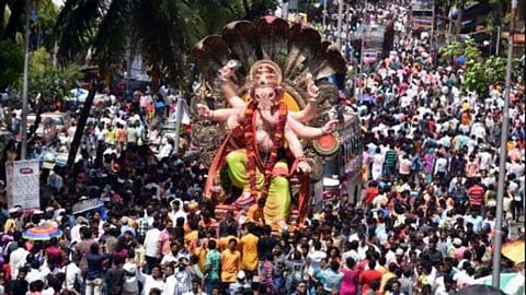 Ganapati Immersion: गणेश विसर्जन मिरवणुकीत वाजलं 'पाटलांचा बैलगाडा'चं गाणं; पोलिसांनी घेतली थेट अॅक्शन, काय आहे कारण?