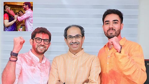 मुलाचं कौतुक, आईला अप्रुप; सिनेटचा विजयानंतर मातोश्रीवर भावनेचा पूर, पाहा व्हिडिओ