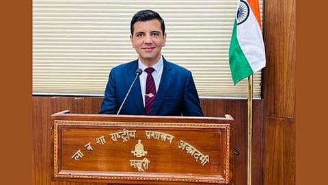 IAS Vijay Vardhan