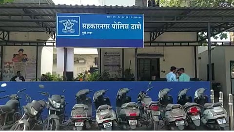 मंत्री तानाजी सावंत यांच्या खासगी सुरक्षा रक्षकाच्या बंदूकीतून गोळीबार