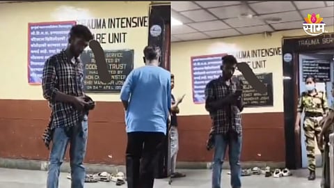 Mumbai Crime: मुंबई हादरली! तरुणावर भरचौकात जीवघेणा हल्ला, डोक्यात घुसलेल्या कोयत्यासह रुग्णालयात पोहचला; थरारक VIDEO