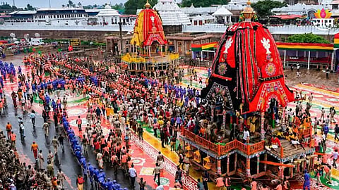 जगन्नाथ रथयात्रेत गर्दीमुळे श्वास कोंडून भाविकाचा मृत्यू, १२० भाविक रुग्णालयात