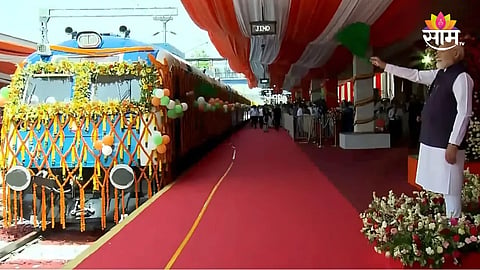 Hydrogen Train: देशातील पहिली हायड्रोजन ट्रेन आजपासून सुरू, कुठून -कुठपर्यंत धावणार, तिकिटाचा खर्च किती?