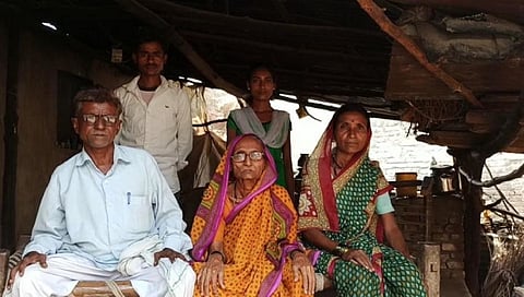 akola family