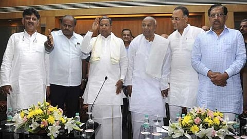 कर्नाटकात भाजप तोंडघशी.. पोटनिवडणुकीत भाजपचा दारुण पराभव