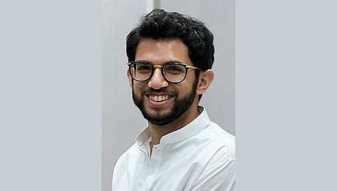 आदित्य ठाकरेंना जीवे मारण्याच्या धमकी आणि नको ते मेसेज पाठविणाऱ्याला अटक !