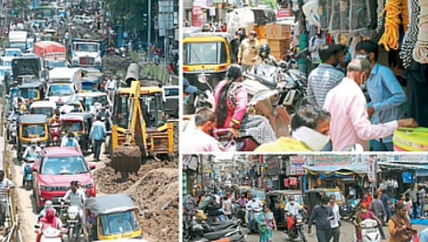 Big crowd for shopping in Pune
