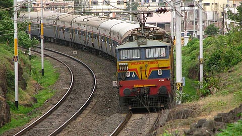 रेल्वेमध्ये हवे आहेत प्रशिक्षणार्थी! 'आयटीआय'च्या विद्यार्थ्यांसाठी चांगली संधी