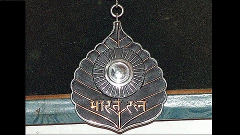माजी राष्ट्रपती प्रणव मुखर्जी यांना भारतरत्न पुरस्कार जाहीर