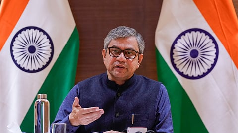 റെയില്വേമന്ത്രി അശ്വിനി വൈഷ്ണവ് മാധ്യമങ്ങളോട്