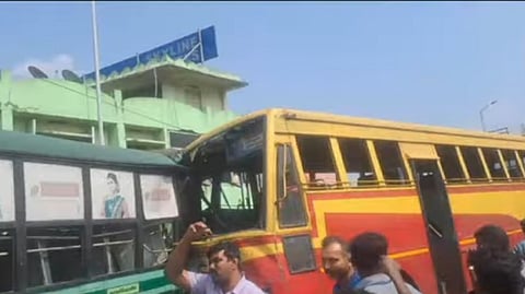 കെഎസ്ആര്ടിസിയും തമിഴ്നാട് ട്രാൻസ്പോർട്ട് ബസും കൂട്ടിയിടിച്ച് അപകടം