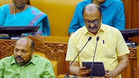 കെ എൻ ബാലഗോപാൽ ബജറ്റ് അവതരിപ്പിക്കുമ്പോൾ