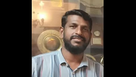 നയാസ്
