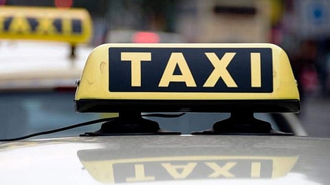 US tourist outrage as Mumbai taxi driver overcharges