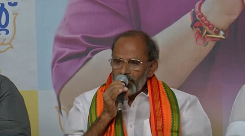 ലീഡര് കെ കരുണാകരന്റെ വിശ്വസ്തനും മുന് കെപിസിസി എക്സിക്യൂട്ടീവ് അംഗവുമായ മഹേശ്വരന് നായര് ബിജെപിയില് ചേര്ന്നു
