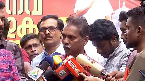 സിദ്ധാര്ഥിന്റെ അച്ഛന് മാധ്യമങ്ങളോട്