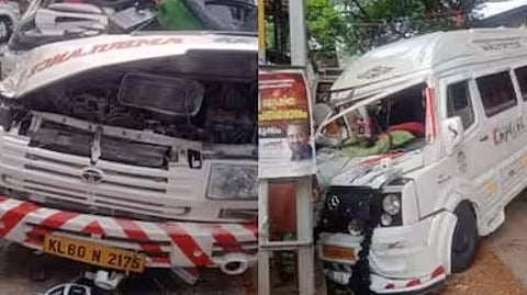 അപകടത്തില് തകര്ന്ന ആംബുലന്സും ട്രാവലറും