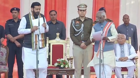 ഹരിയാനയില് നായബ് സിങ് സൈനി മുഖ്യമന്ത്രിയായി സത്യപ്രതിജ്ഞ ചെയ്ത് അധികാരമേറ്റു