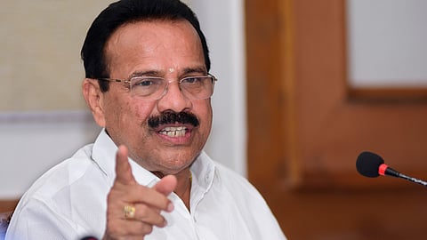 ഡിവി സദാനന്ദ ഗൗഡ പാര്ട്ടി വിട്ട് മൈസൂരില് കോണ്ഗ്രസ് സ്ഥാനാര്ഥിയായേക്കുമെന്ന് റിപ്പോര്ട്ട്