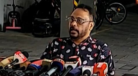 ചെറിയാന് ഫിലിപ്പ് തിരുവനന്തപുരത്ത് മാധ്യമങ്ങളെ കാണുന്നു