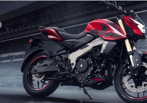 bajaj ns400