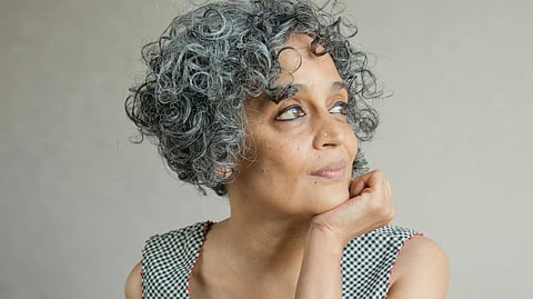 അരുന്ധതി റോയ്