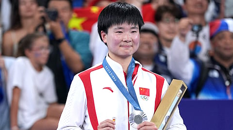 He Bingjiao retires