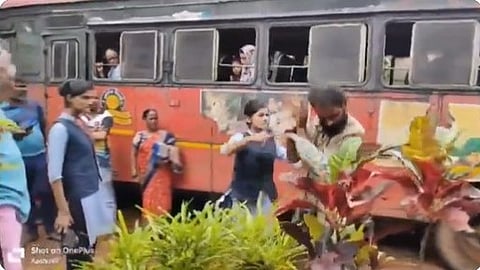 School Girl Beats Bus Conductor With Slipper