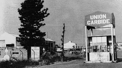 Union Carbide ready for shifting to disposal site