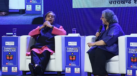 തിങ്ക് എഡ്യൂ കോണ്ക്ലേവില് ശശി തരൂര് എംപി പത്രപ്രവര്ത്തക കാവേരി ബംസായിയുമായി സംസാരിക്കുന്നു