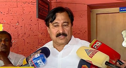 മലപ്പുറത്ത് വി അബ്ദുറഹിമാന് മാധ്യമങ്ങളെ കാണുന്നു