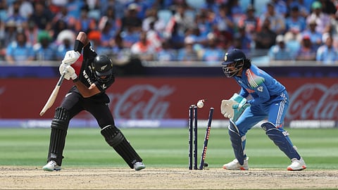 spinners shine in Dubai