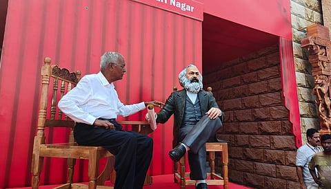 Selfie with Marx draws crowds