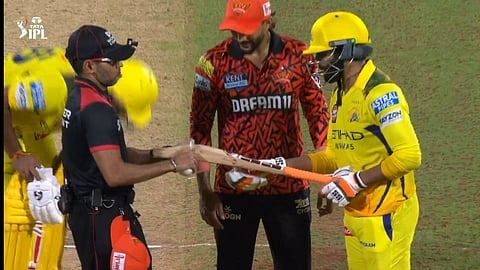 Ravindra Jadeja Fails Bat Size Test