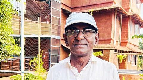 തുടക്കം നക്സലൈറ്റായി, ഒടുവില് ഗാന്ധിയന് സമരമായി, എന്ഡോസള്ഫാന് സമരത്തിനു പിന്നലെ നേതൃശക്തിയായ അമ്പലത്തറ കുഞ്ഞിക്കൃഷ്ണന്റെ ജീവിതം
