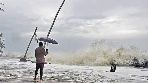 Construction of sea wall in Chellanam; Approval for second phase