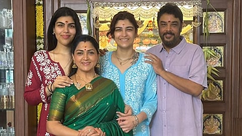 Khushbu And family