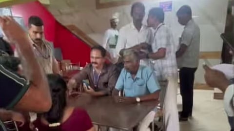 Development corporation chairman arrest for accepting bribe