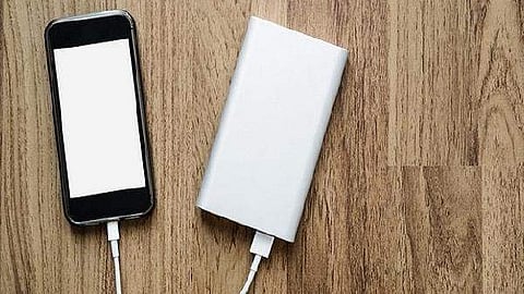 Saudi Arabia bans charging power banks onboard flights