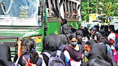 students’ bus concession is going to be online