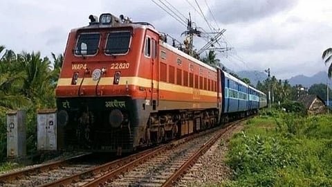 train delay kerala updates